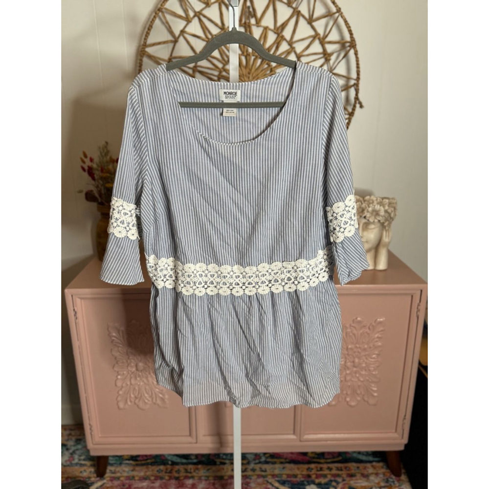Women's Monroe & Main‎ Blouse 1X Blue White Striped
